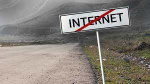 Distance learning with limited internet access